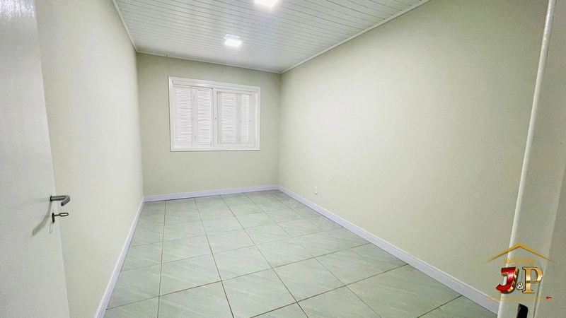 Casa com 2 dormitórios de frente a avenida: 7ª foto da galeria de imagens do imóvel