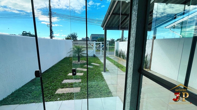 Casa com 2 dormitórios de frente a avenida: 13ª foto da galeria de imagens do imóvel