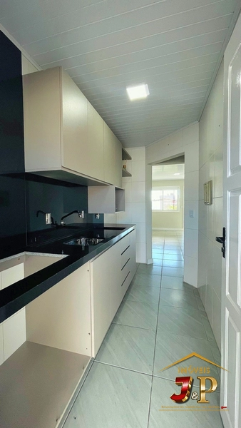Casa com 2 dormitórios de frente a avenida: 12ª foto da galeria de imagens do imóvel