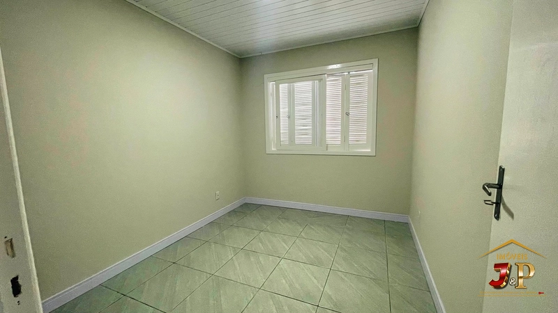 Casa com 2 dormitórios de frente a avenida: 19ª foto da galeria de imagens do imóvel