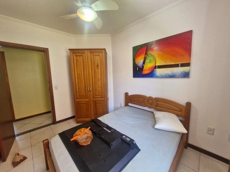 Casa a uma quadra do mar com 4 dormitórios: 17ª foto da galeria de imagens do imóvel