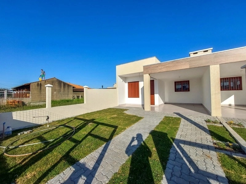 LINDA CASA GEMINADA- LADO MAR EM ÓTIMA LOCALIZAÇÃO!: 2ª foto da galeria de imagens do imóvel