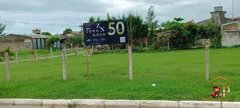 terreno de esquina muito bem localizado com 675m²: 1ª foto da galeria de imagens do imóvel