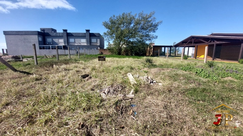 Terreno em uma das melhores localizações em Capão com 412m²: 4ª foto da galeria de imagens do imóvel