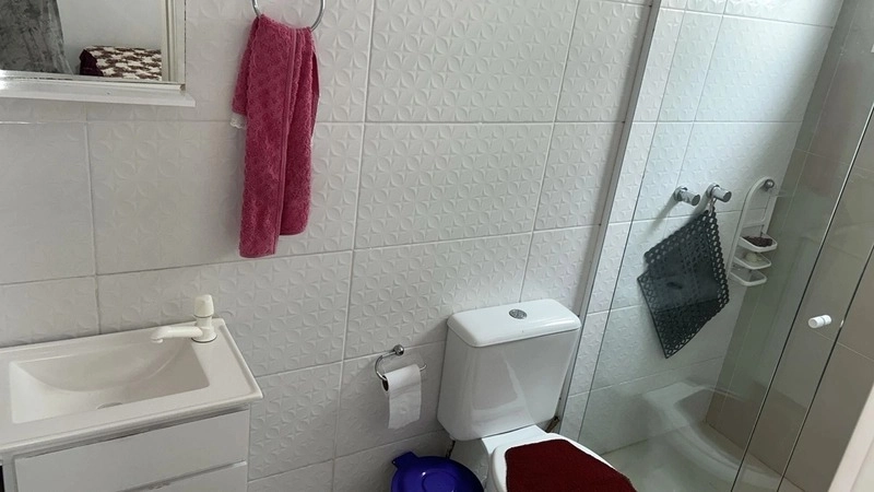 CASA BEM LOCALIZADA  COM  SUÍTE: 6ª foto da galeria de imagens do imóvel