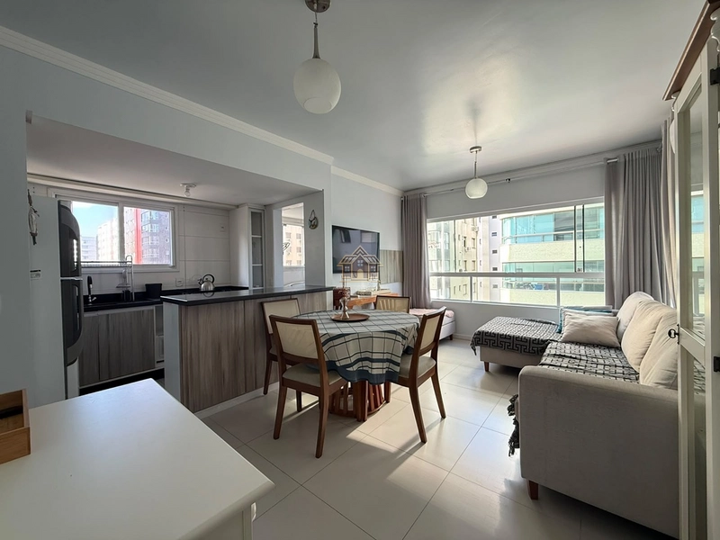 Apartamento de 02 dormitórios junto ao mar no Bairro Navegantes: 1ª foto da galeria de imagens do imóvel