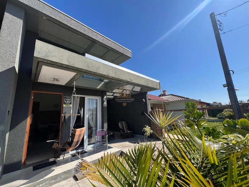 Casa de 03 dormitórios pronta para habitar junto ao mar!: 1ª foto da galeria de imagens do imóvel