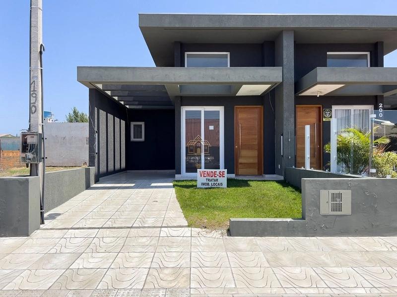 Casa nova de 03 dormitórios: 3ª foto da galeria de imagens do imóvel