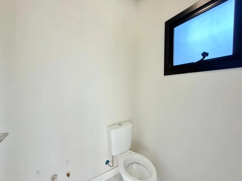 CASA À VENDA: 8ª foto da galeria de imagens do imóvel