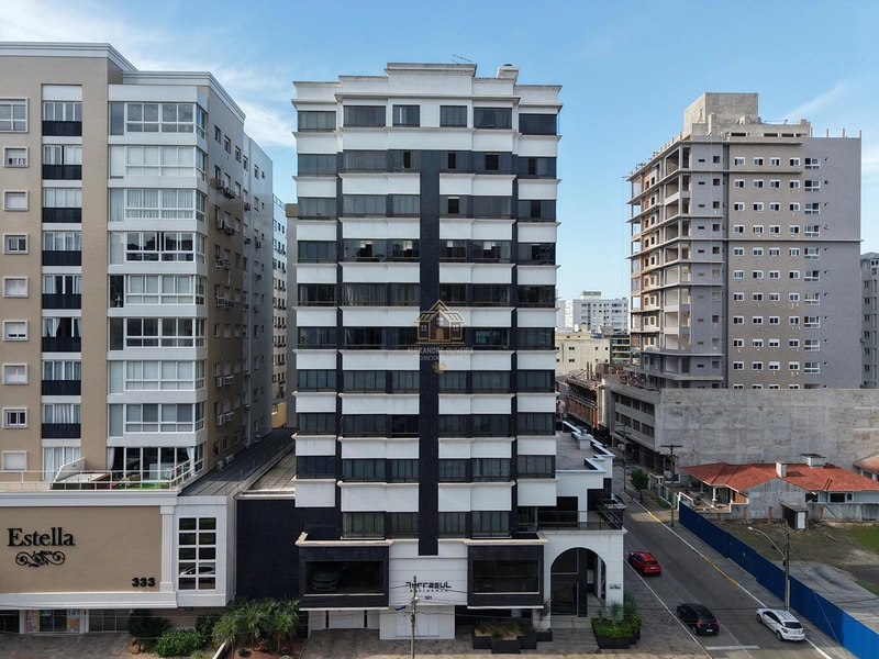 Apartamento de 03 dormitórios de frente pra Praça de Lazer: 2ª foto da galeria de imagens do imóvel