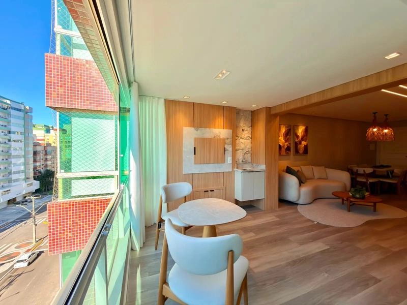 APARTAMENTO À VENDA COM VISTA ETERNA PARA O MAR: 18ª foto da galeria de imagens do imóvel