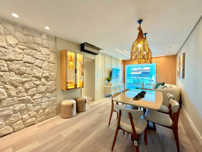 APARTAMENTO À VENDA COM VISTA ETERNA PARA O MAR: 2ª foto da galeria de imagens do imóvel