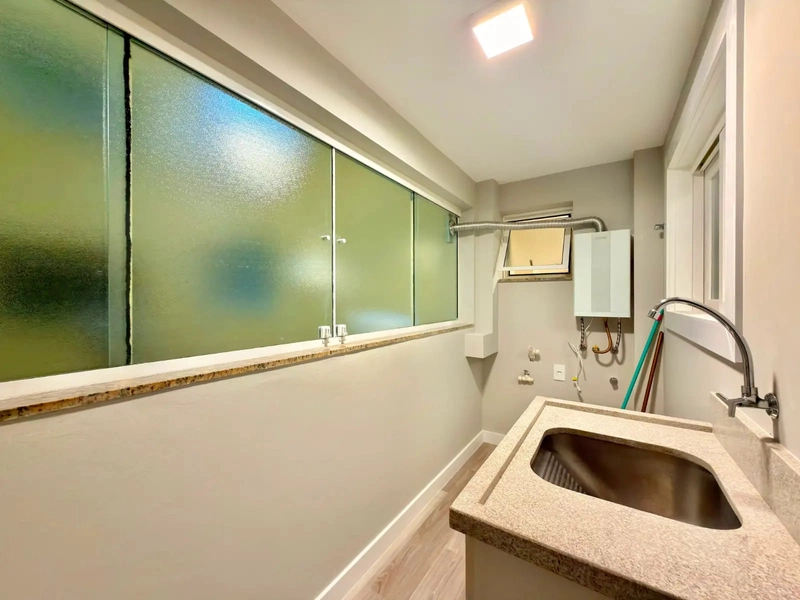 APARTAMENTO À VENDA COM VISTA ETERNA PARA O MAR: 21ª foto da galeria de imagens do imóvel