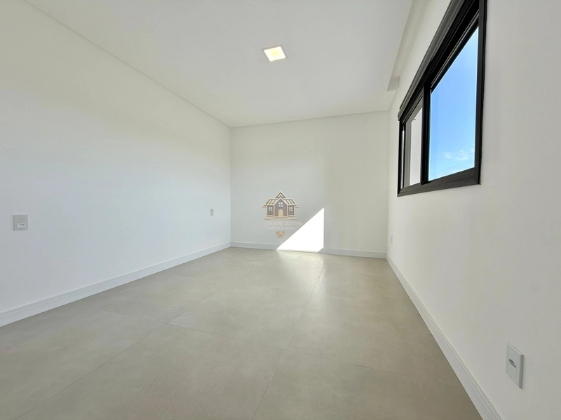 Sobrado no Nova Xangrila : 2ª foto da galeria de imagens do imóvel