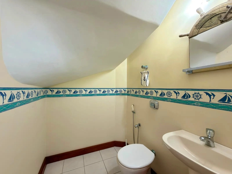 CASA EM RESIDENCIAL À VENDA: 18ª foto da galeria de imagens do imóvel