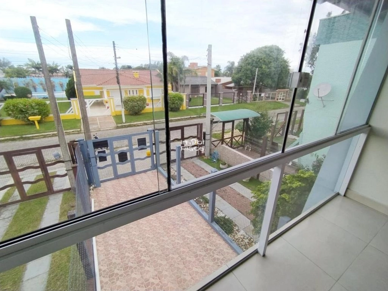 Casa Duplex Mobiliada no centro de Imbé 2 quartos 2 banheiros: 3ª foto da galeria de imagens do imóvel