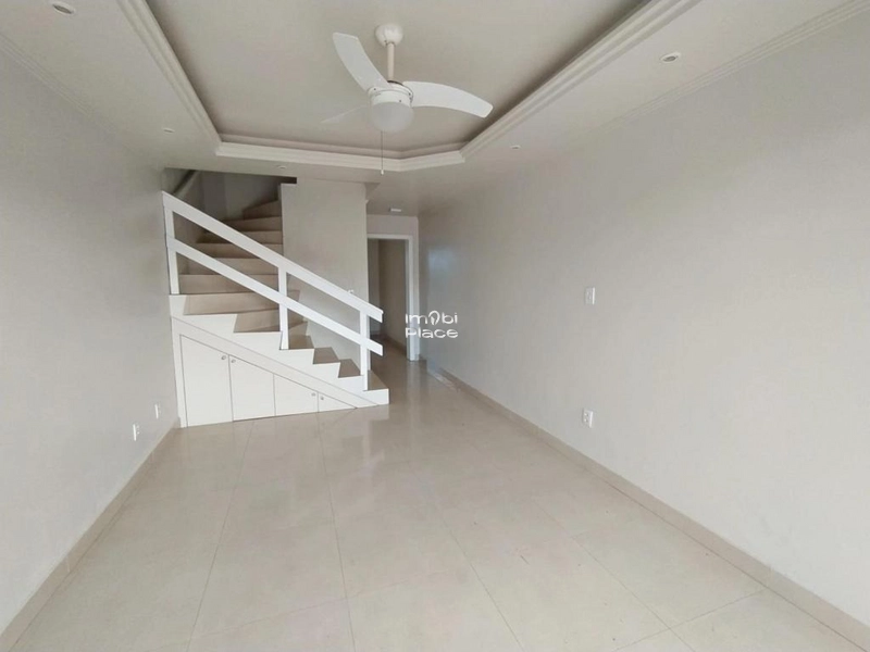 Casa Duplex Mobiliada no centro de Imbé 2 quartos 2 banheiros: 24ª foto da galeria de imagens do imóvel