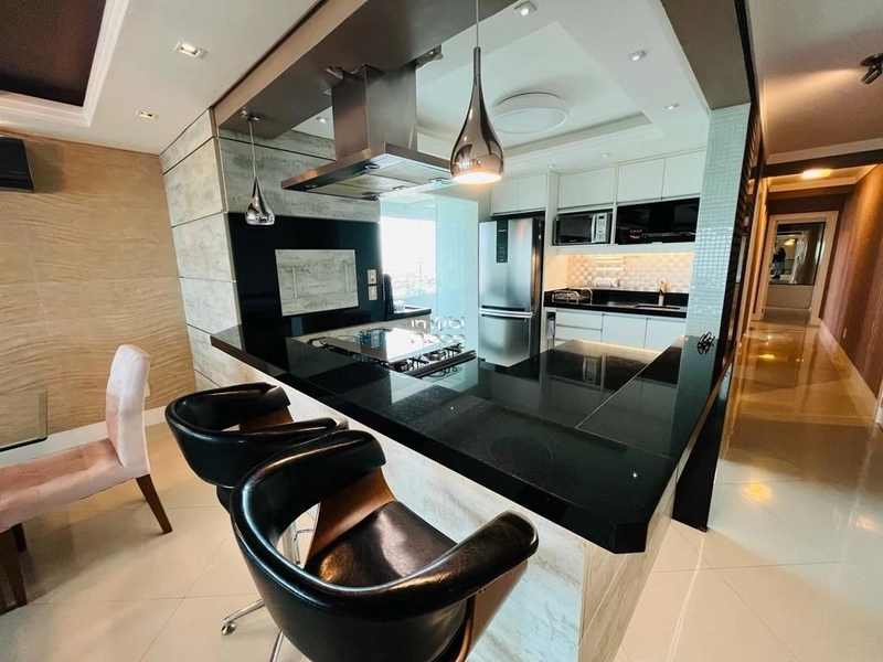 Excelente Apartamento Mobiliado e Decorado, 3 dormitórios.: 2ª foto da galeria de imagens do imóvel