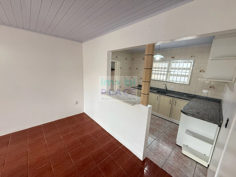 Casa ampla e bem localizada à venda: 6ª foto da galeria de imagens do imóvel