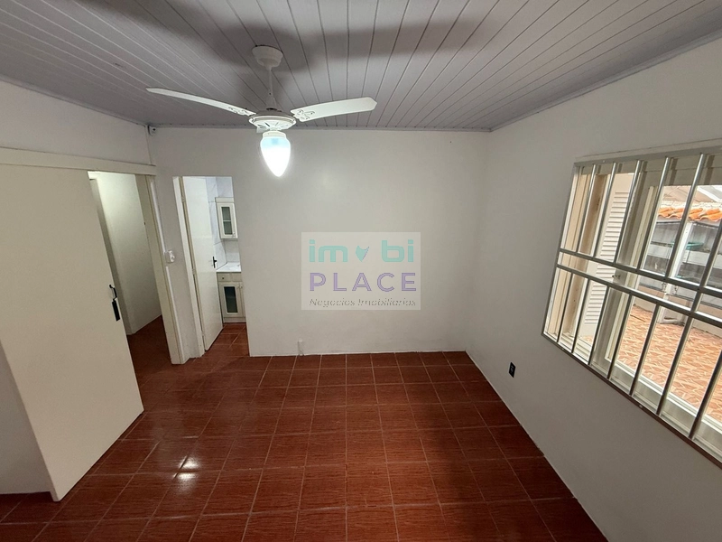 Casa ampla e bem localizada à venda: 11ª foto da galeria de imagens do imóvel