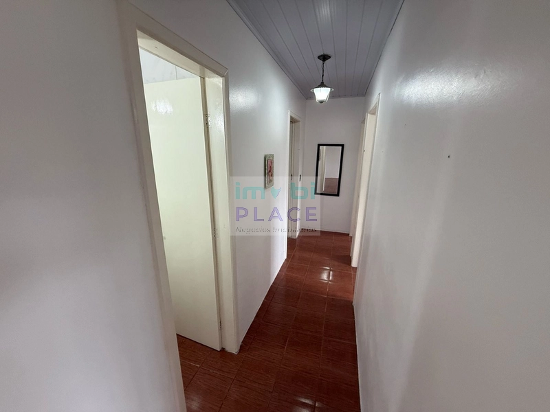 Casa ampla e bem localizada à venda: 15ª foto da galeria de imagens do imóvel