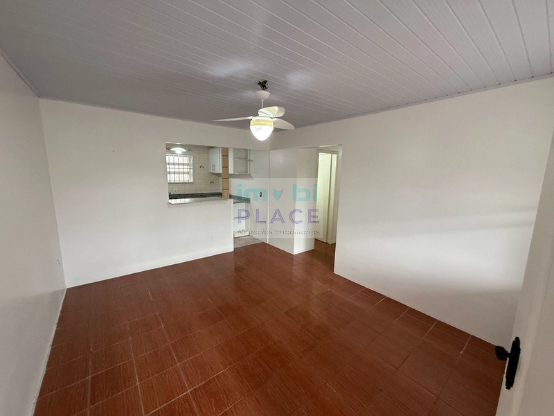 Casa ampla e bem localizada à venda: 4ª foto da galeria de imagens do imóvel