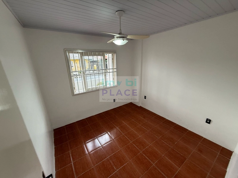 Casa ampla e bem localizada à venda: 17ª foto da galeria de imagens do imóvel