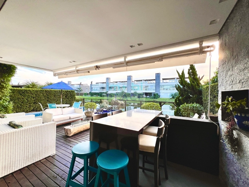 bela casa localizada no Condomínio Rossi Atlântida, em Xangri-lá.: 8ª foto da galeria de imagens do imóvel