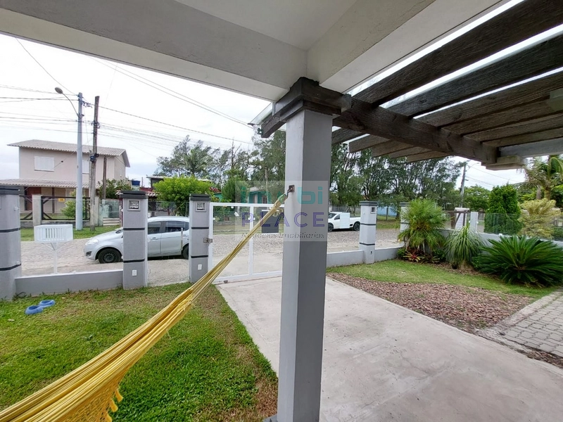 Charmoso sobrado com piscina em Nova Tramandaí: 11ª foto da galeria de imagens do imóvel