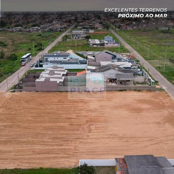 TERRENOS LIMPOS E ATERRADOS: 2ª foto da galeria de imagens do imóvel