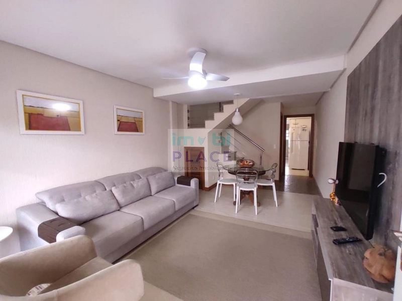 Lindo Duplex em Condomínio - Excelente Localização: 1ª foto da galeria de imagens do imóvel