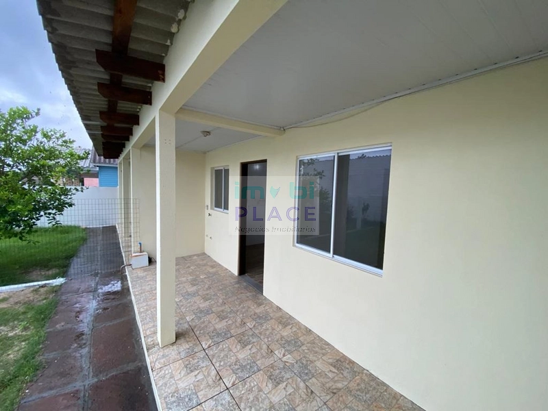 casa geminada em tramandaí com 2 quartos: 5ª foto da galeria de imagens do imóvel