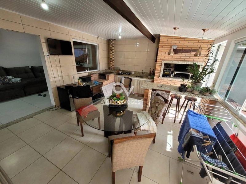 Excelente casa em bairro de moradores: 5ª foto da galeria de imagens do imóvel