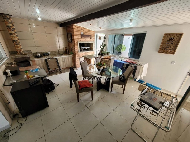Excelente casa em bairro de moradores: 17ª foto da galeria de imagens do imóvel