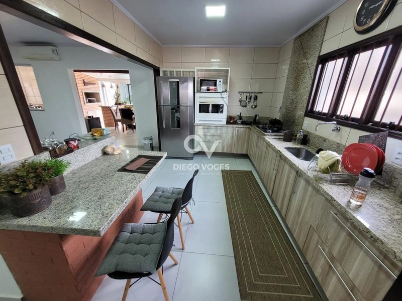 Excelente casa em bairro de moradores: 4ª foto da galeria de imagens do imóvel