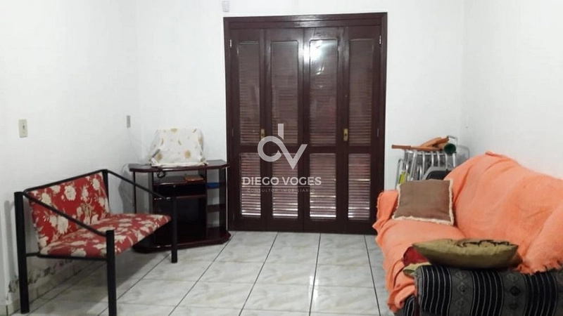 Casa localizada próximo ao centrinho de Nova Tramandaí, 500m do Mar: 1ª foto da galeria de imagens do imóvel