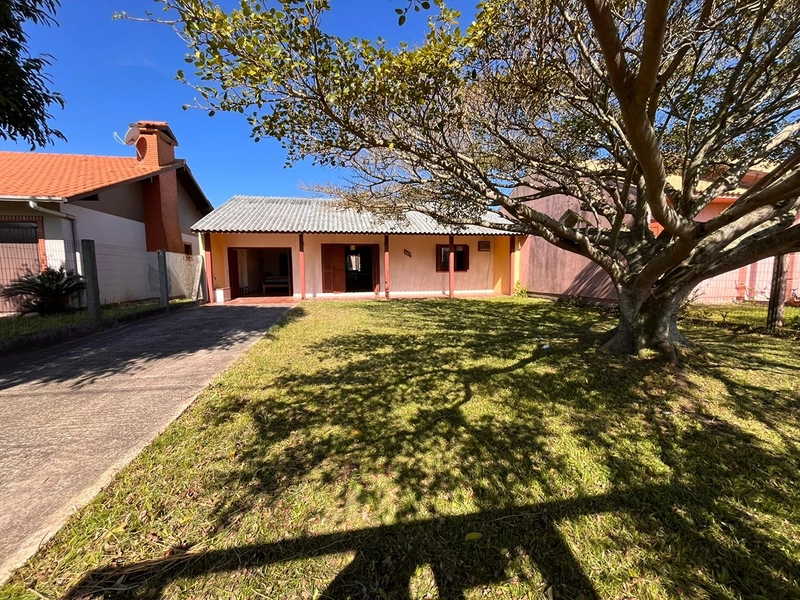 Casa à venda em Nova Tramandaí: 1ª foto da galeria de imagens do imóvel