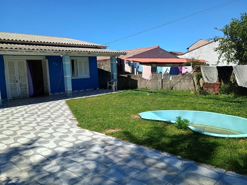 Casa à venda em Tramandaí: 1ª foto da galeria de imagens do imóvel