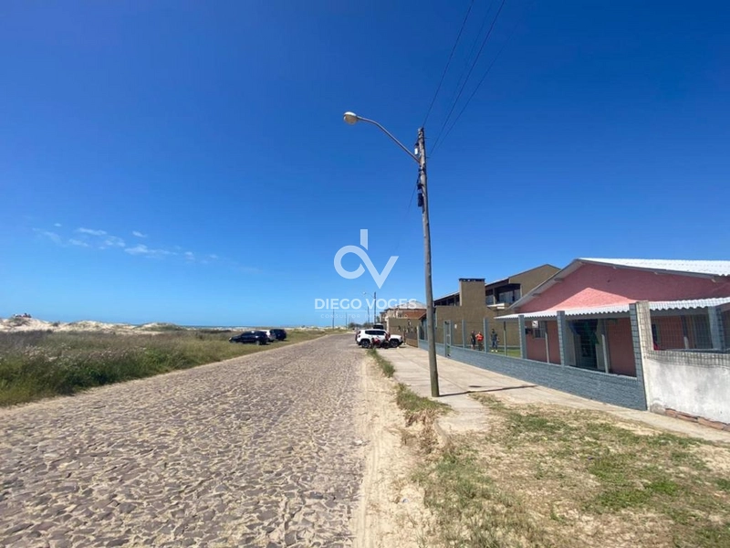 Casa em região de veranistas de Frente para o Mar: 8ª foto da galeria de imagens do imóvel