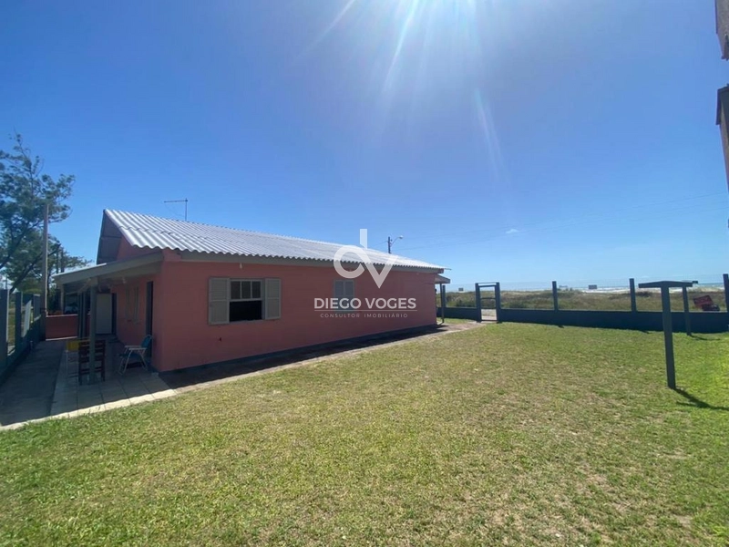 Casa em região de veranistas de Frente para o Mar: 4ª foto da galeria de imagens do imóvel