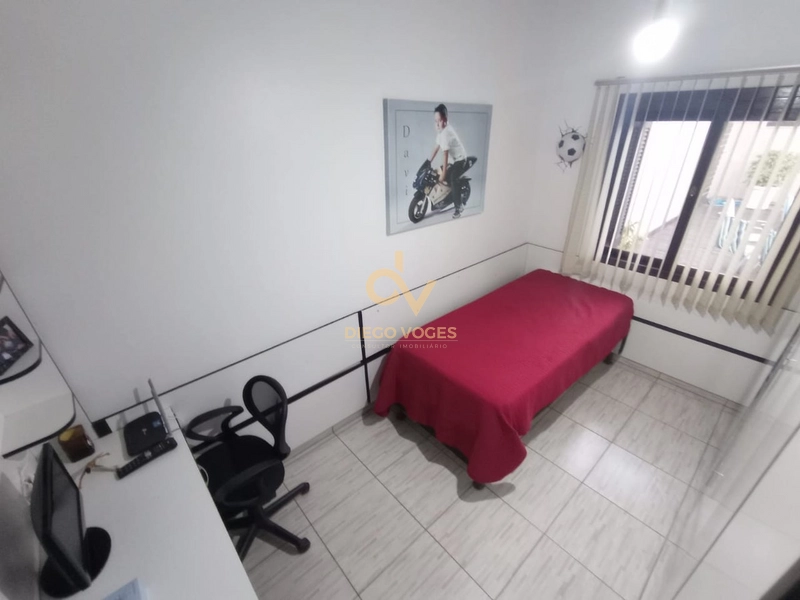 Linda casa com piscina em bairro de moradores: 7ª foto da galeria de imagens do imóvel