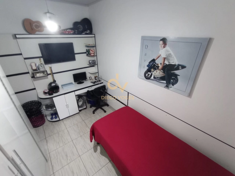 Linda casa com piscina em bairro de moradores: 11ª foto da galeria de imagens do imóvel