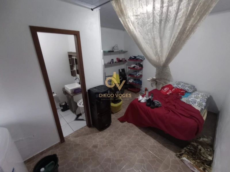 Linda casa com piscina em bairro de moradores: 25ª foto da galeria de imagens do imóvel