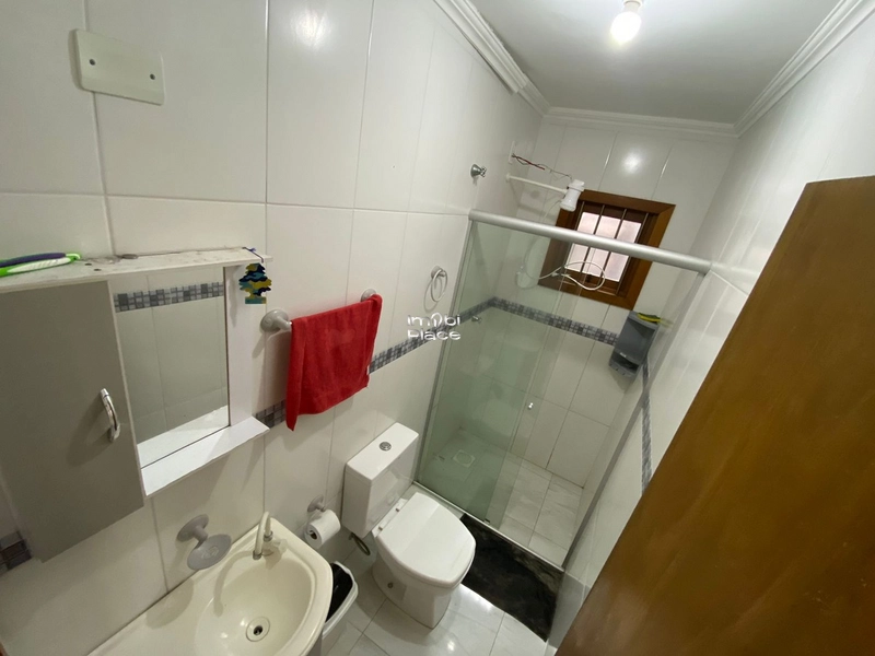 Linda residência a poucos metros do centrinho de Nova Tramandaí: 1ª foto da galeria de imagens do imóvel