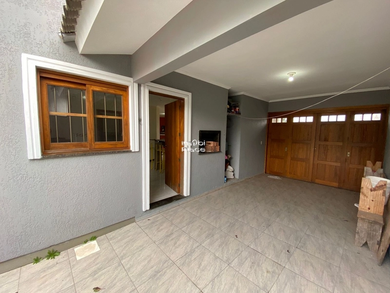 Linda residência a poucos metros do centrinho de Nova Tramandaí: 5ª foto da galeria de imagens do imóvel