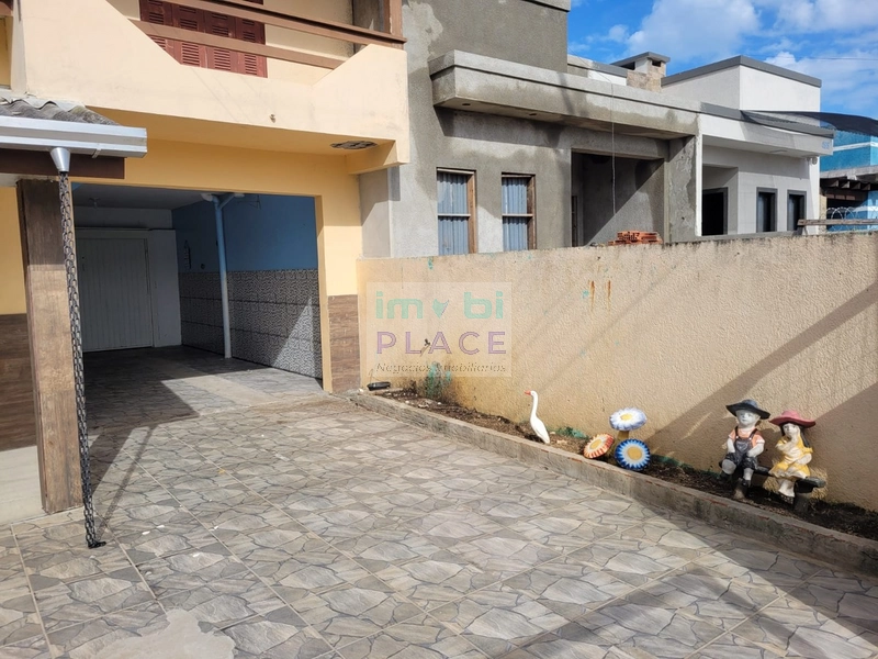 Ótimo sobrado em bairro de moradores: 1ª foto da galeria de imagens do imóvel