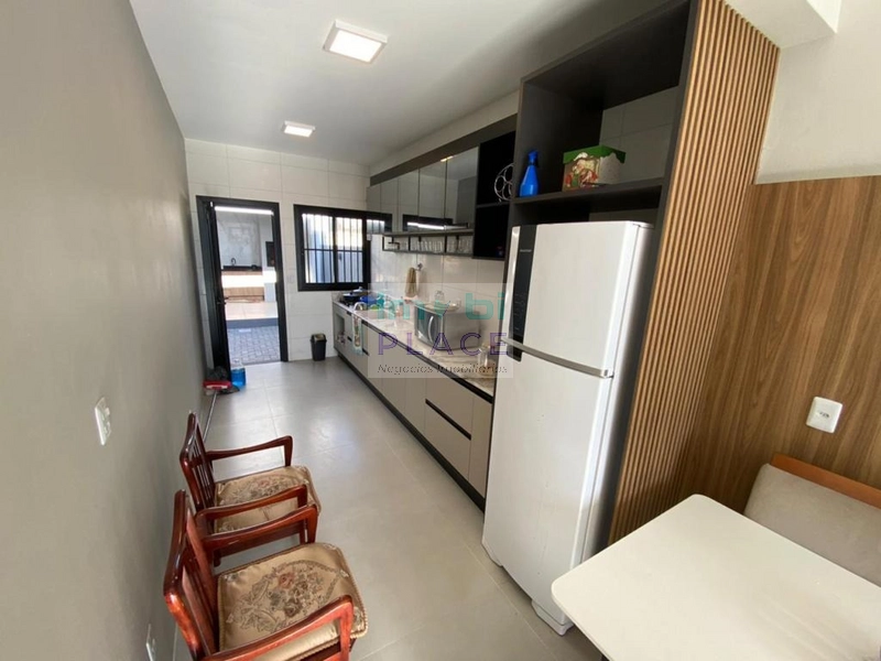 CASA SEMI MOBILIADA: 11ª foto da galeria de imagens do imóvel