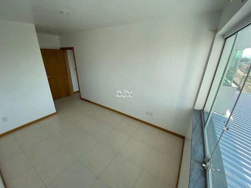 Apartamento de 2 dormitórios, sendo 1 suíte, semi-mobiliado e com box: 3ª foto da galeria de imagens do imóvel