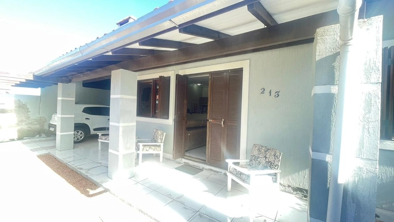Casa com excelente localização em Tramandaí : 4ª foto da galeria de imagens do imóvel
