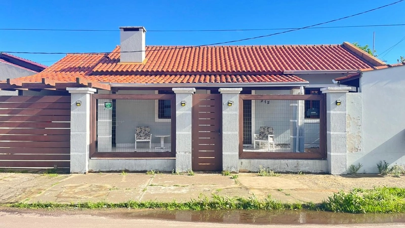 Casa com excelente localização em Tramandaí : 3ª foto da galeria de imagens do imóvel